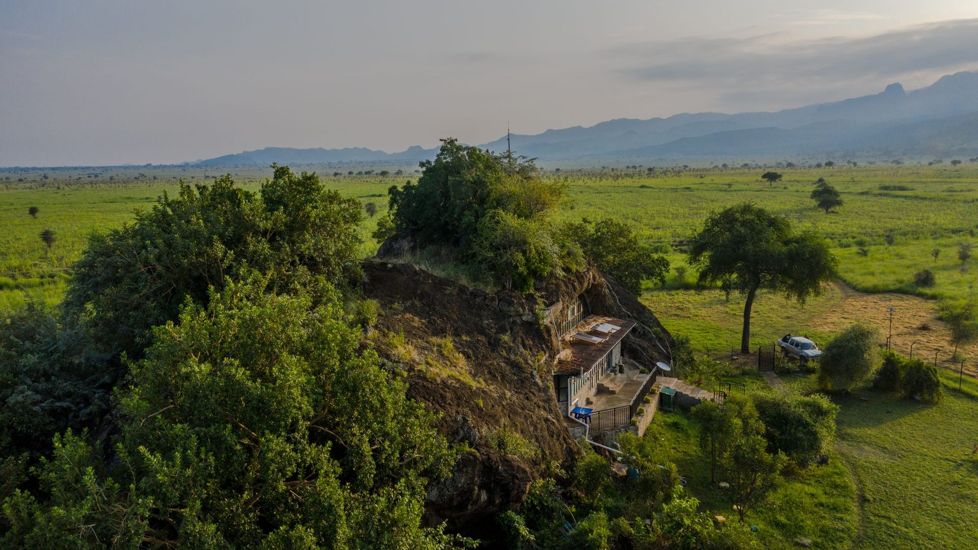 Cave Rock Lodge Pian Upe » Oeganda » Matoke Tours